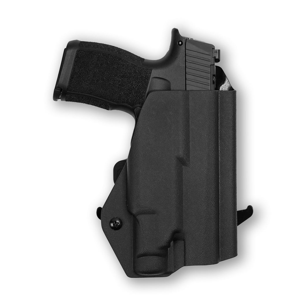 Sig Sauer P365 XL with Streamlight TLR-7 Sub Light OWB Holster